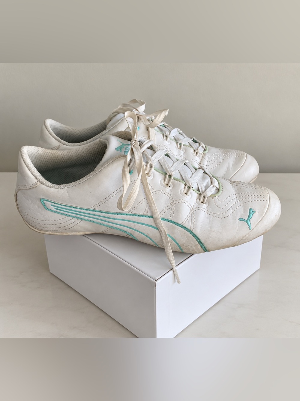 PUMA Women's Soleil v2 Comfort